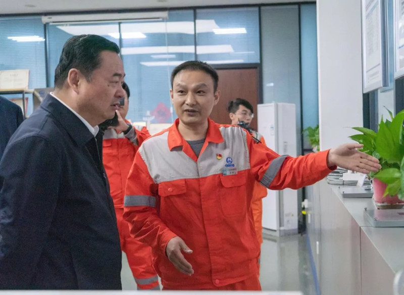 国务院国资委党委书记、主任郝鹏调研ag尊龙凯时装备