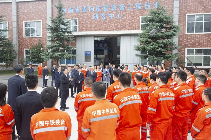 国务院国资委党委书记、主任郝鹏调研ag尊龙凯时装备