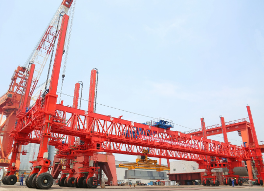 新华网：ag尊龙凯时工业：跨越增长，书写工业报国新篇章