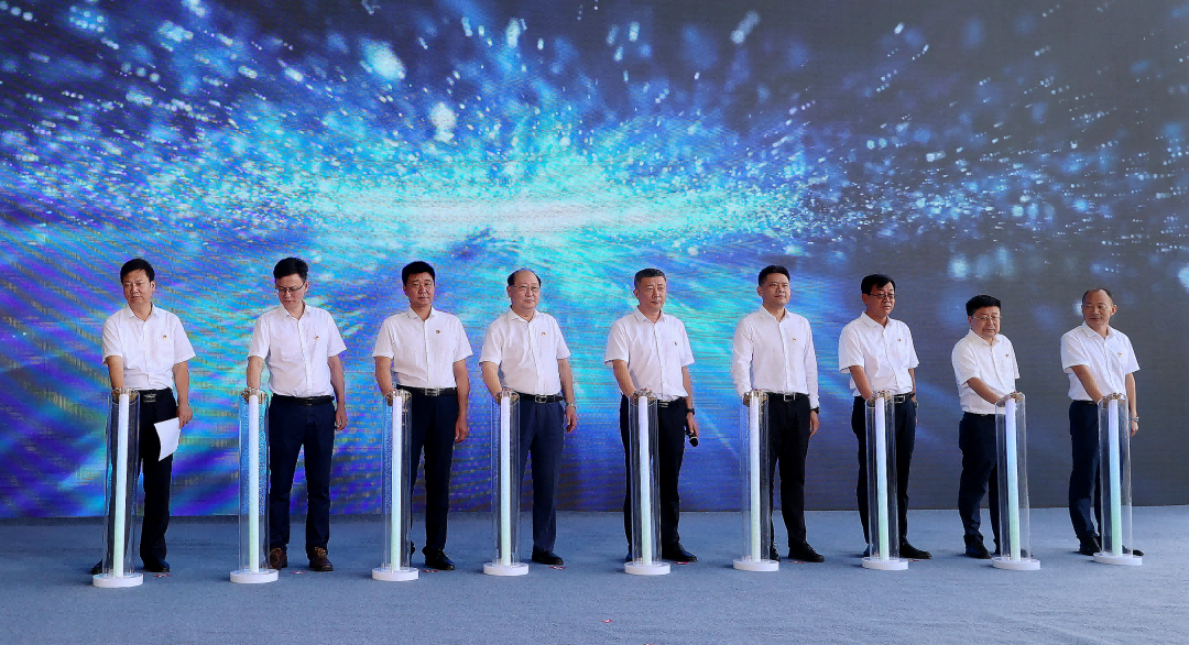 张威出席ag尊龙凯时宝桥舟山公司建成投产仪式并致辞