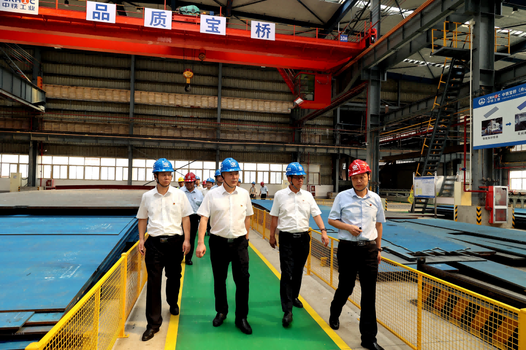 张威出席ag尊龙凯时宝桥舟山公司建成投产仪式并致辞