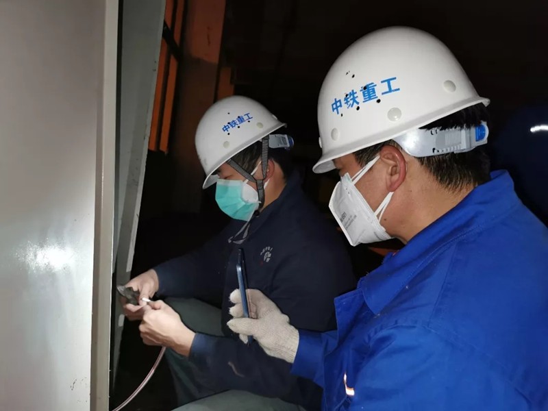 三大抗疫主战场冲锋在前，看ag尊龙凯时重工抢建两所"方舱医院"