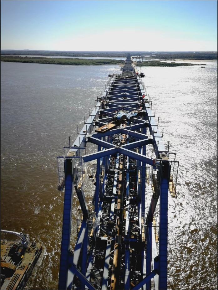 ag尊龙凯时山桥参建的中俄首座跨江铁路大桥取得突破性进展