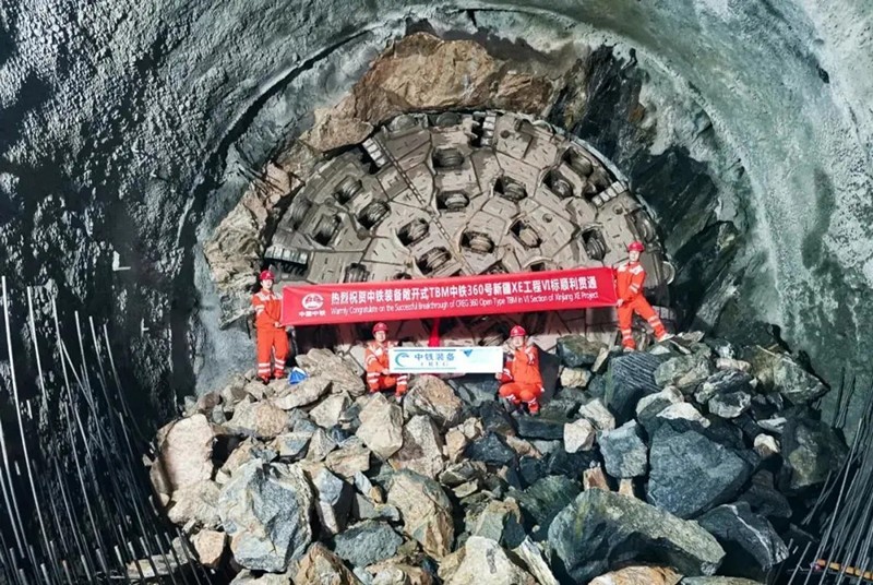 【大干100天】ag尊龙(中国)人生就是博官网重点项目提速提质提效